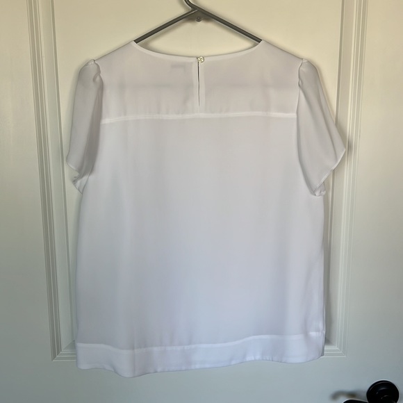 J by J. Crew White Top. - Picture 2 of 7